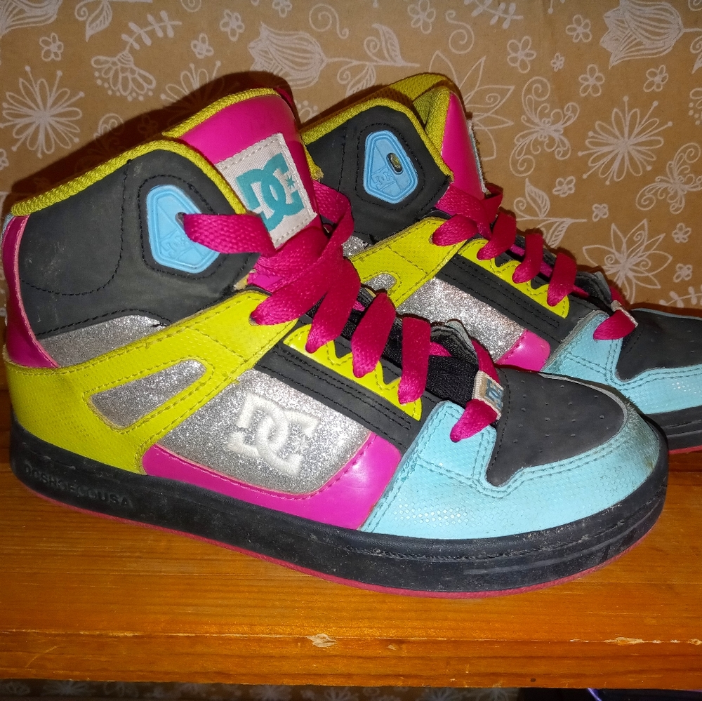 DC High Tops - Picture 3 of 4